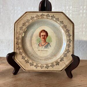Share Mrs. Roosevelt Portrait Plate • Imperial China • Antique First Lady 6" Pla